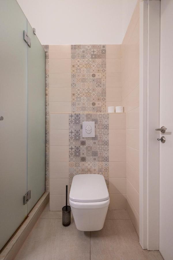 Central Grand Apartment With 5Bedrm 2Bathroom Budapeste Exterior foto
