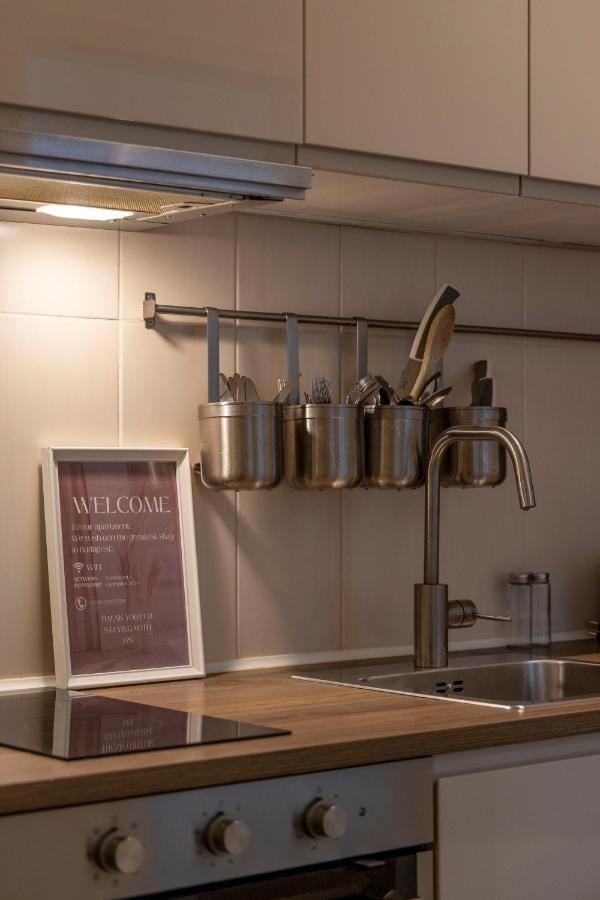Central Grand Apartment With 5Bedrm 2Bathroom Budapeste Exterior foto