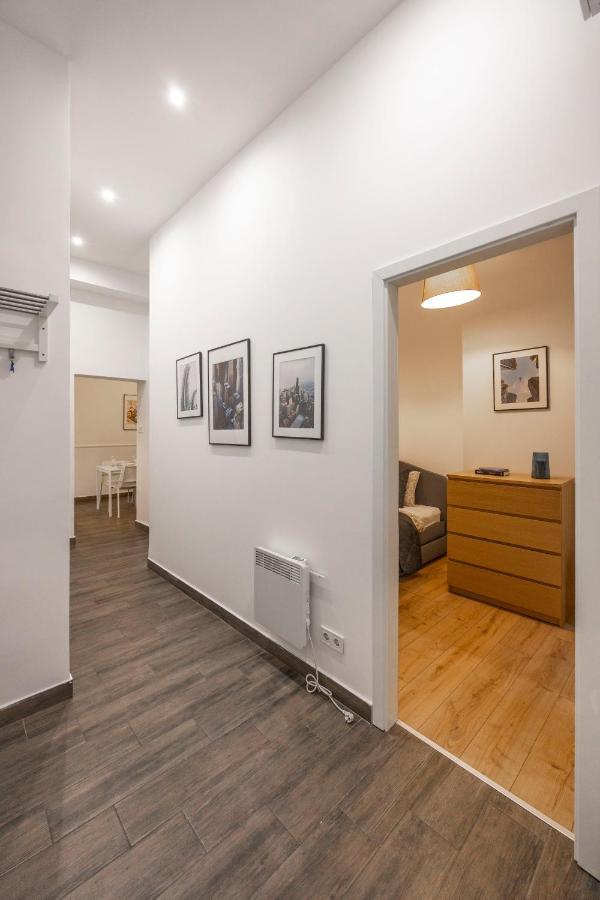Central Grand Apartment With 5Bedrm 2Bathroom Budapeste Exterior foto